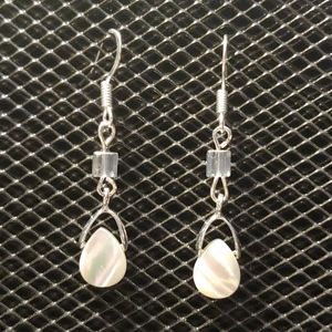 3/$20 | Teardrop shell earrings